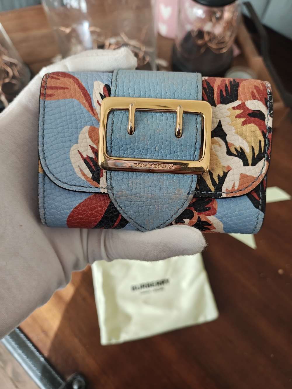 Burberry Chesham LTD Floral Print Leather Compact Wallet. - Picture 3 of 9